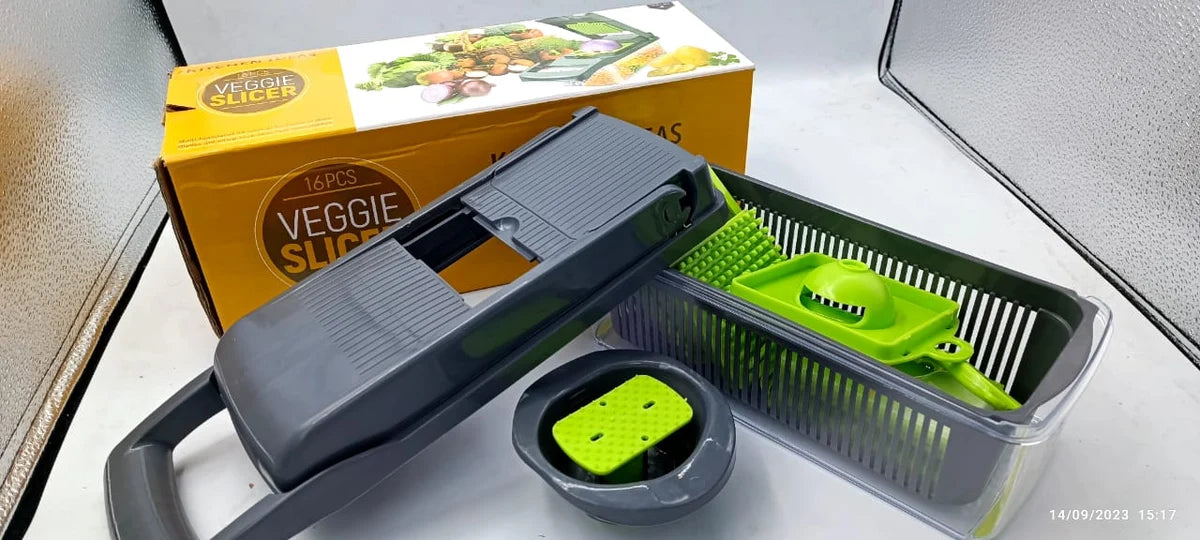 Vegetable Chopper & Slicer with Container and Interchangeable Blades